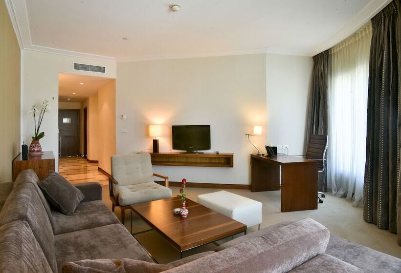 سوییت, Millennium Palestine Ramallah