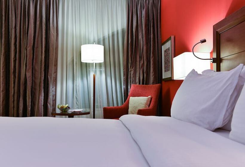 اتاق کلاسیک, Millennium Palestine Ramallah