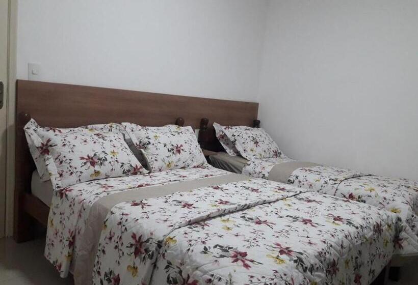 标准三人间, Morada Do Mar