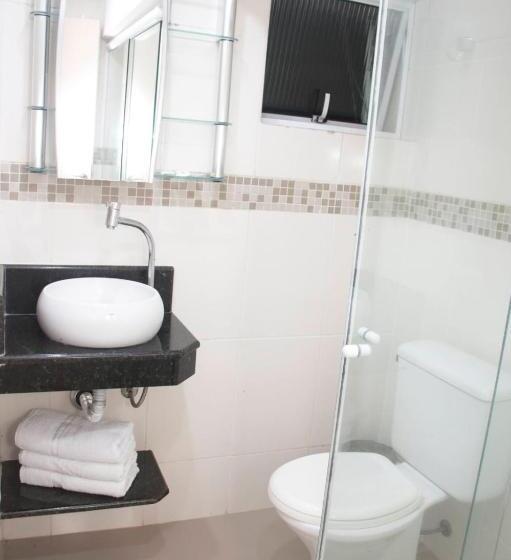 标准三人间, Morada Do Mar