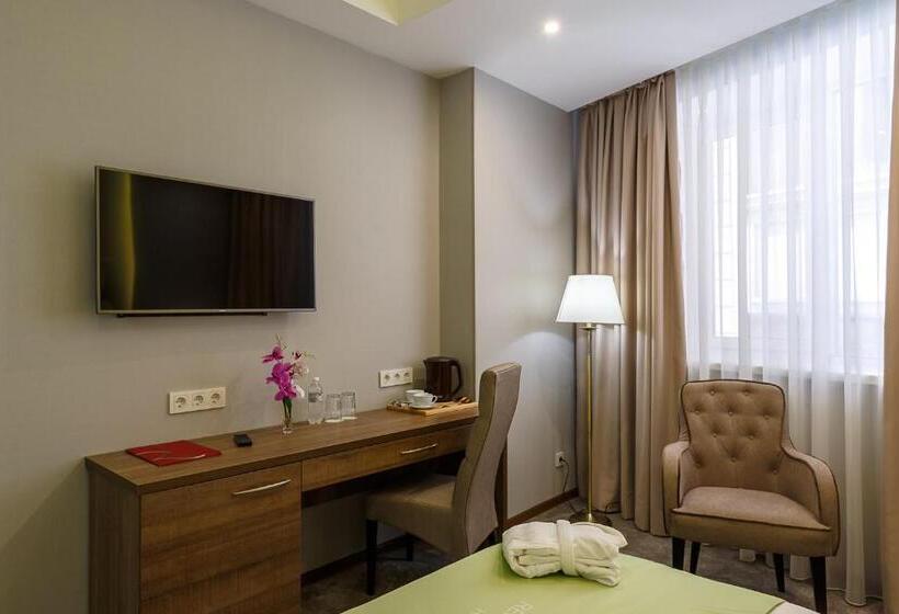 اتاق استاندارد یک نفره, Renion Hills