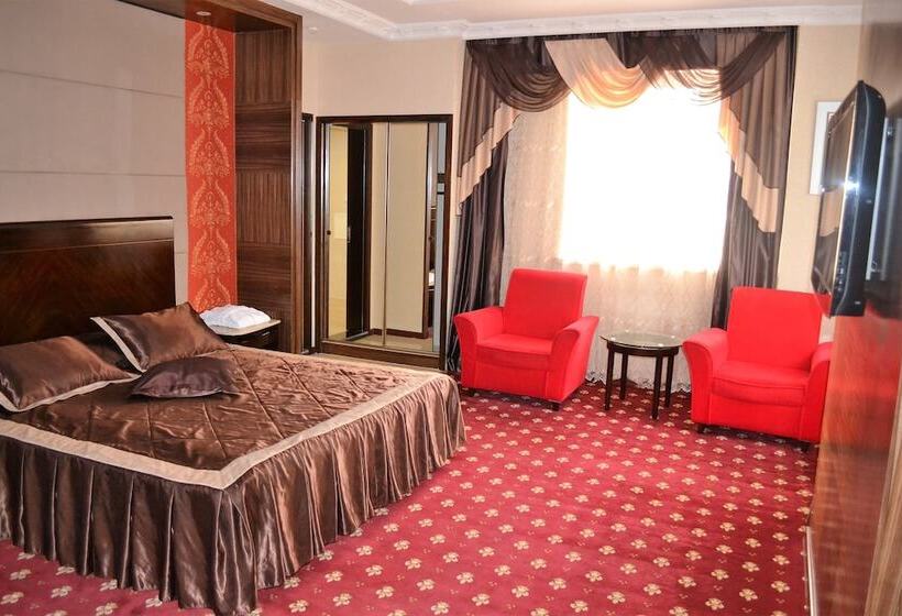 سوییت, Renion Hills