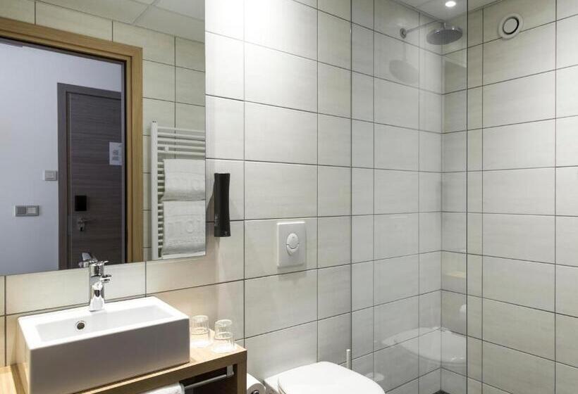 اتاق اکونومی, Storm Hotel By Keahotels