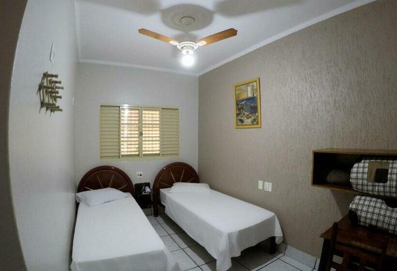 غرفة إقتصادية فردية, Tertulio S