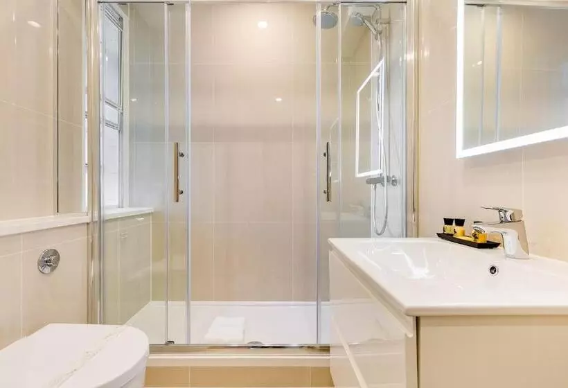 استودیوی استاندارد, Nell Gwynn Chelsea Accommodation