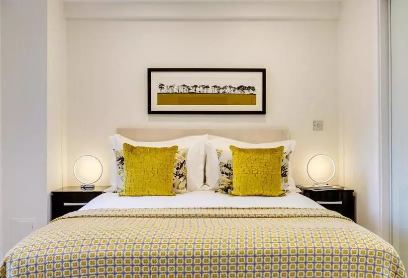 استودیوی استاندارد, Nell Gwynn Chelsea Accommodation