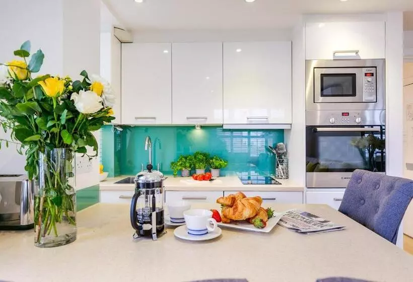 آپارتمان لوکس 1 خوابه, Nell Gwynn Chelsea Accommodation