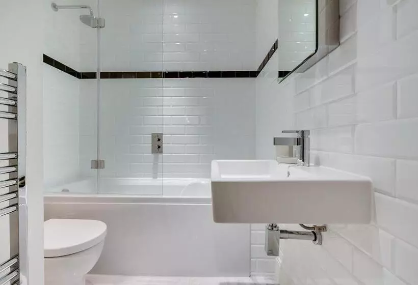استودیوی استاندارد, Nell Gwynn Chelsea Accommodation
