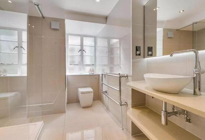 استودیو اجرایی, Nell Gwynn Chelsea Accommodation