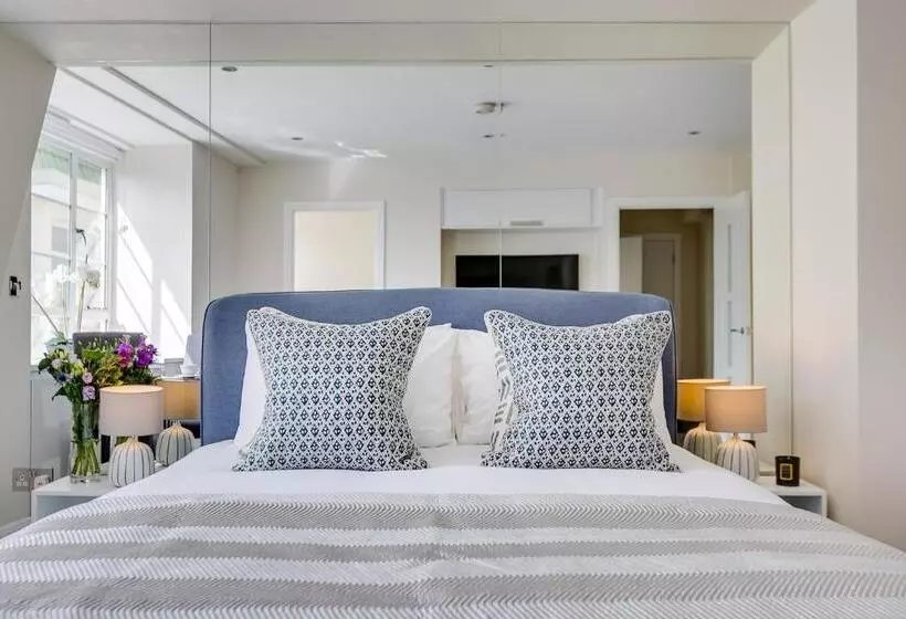 استودیو اجرایی, Nell Gwynn Chelsea Accommodation