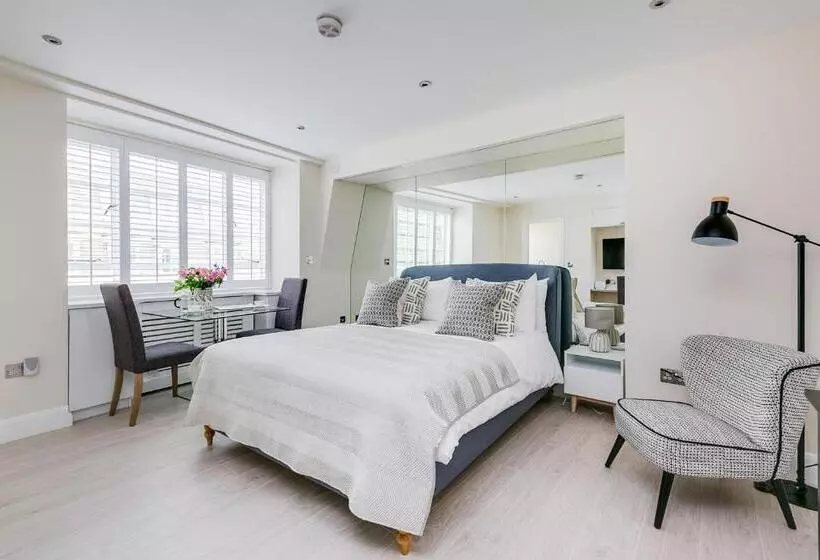 استودیو اجرایی, Nell Gwynn Chelsea Accommodation