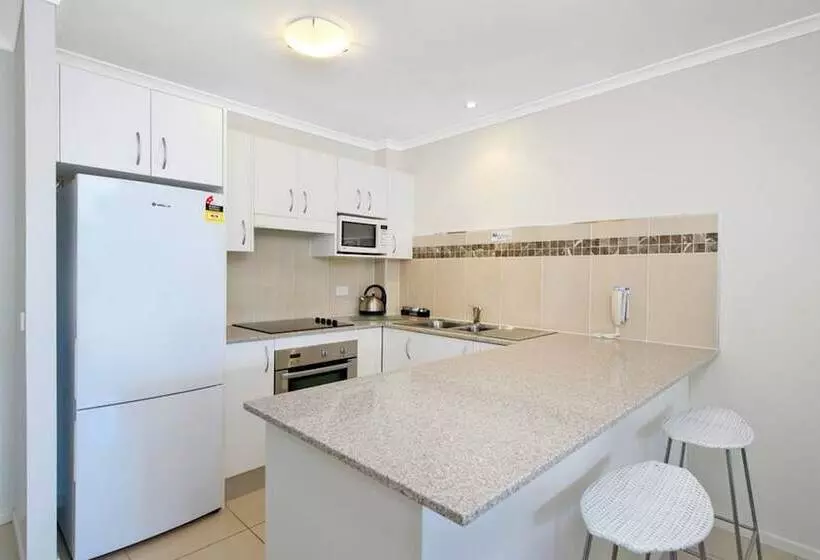 プールビューの２ベッドルームアパート, South Pacific Apartments Port Macquarie