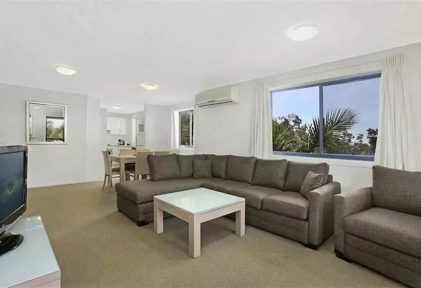 プールビューの３ベッドルームアパート, South Pacific Apartments Port Macquarie