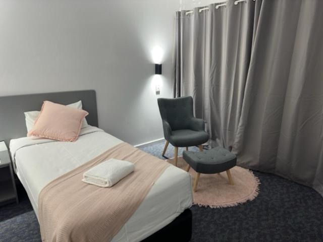 חדר דלוקס לשלושה, Toowoomba Motel & Events Centre