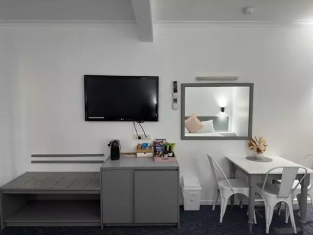 デラックストリプルルーム, Toowoomba Motel & Events Centre