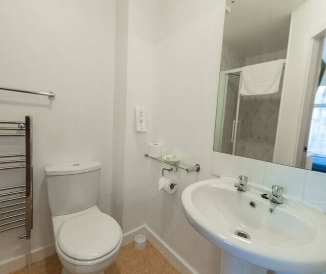 اتاق استاندارد, The Lenbrook