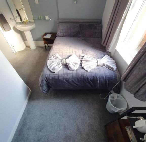 Standard room with outdoor bath, The Lenbrook