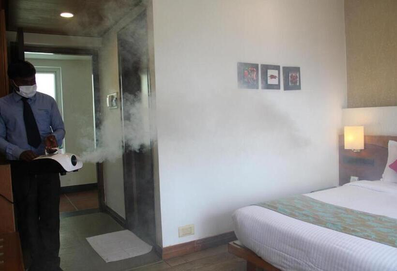 חדר סטנדרט, Devonshire Greens   The Leisure Hotel And Spa