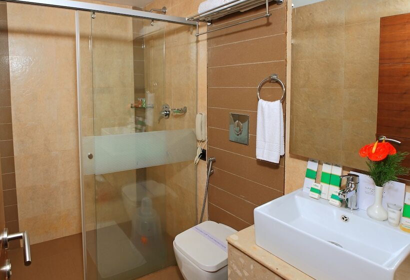 חדר סטנדרט, Devonshire Greens   The Leisure Hotel And Spa