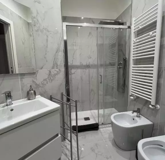 اتاق استاندارد سه نفره, Emi's Guest House