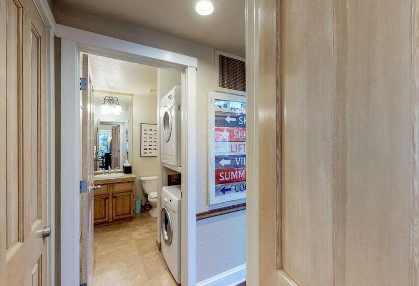 خانه 3 خوابه, Blue Mesa Lodge 23c By Avantstay Functional Ski In/ski Out Studio W/ Balcony In Great Location!