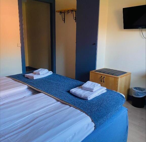 غرفة قياسية, First Camp Moraparken