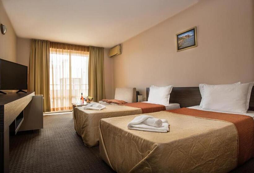 Standard Værelse, Flagman