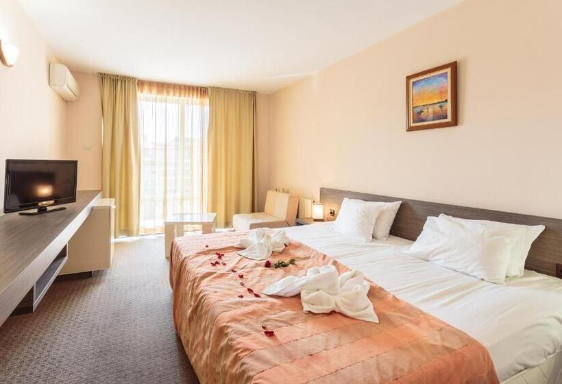 Standard Værelse, Flagman