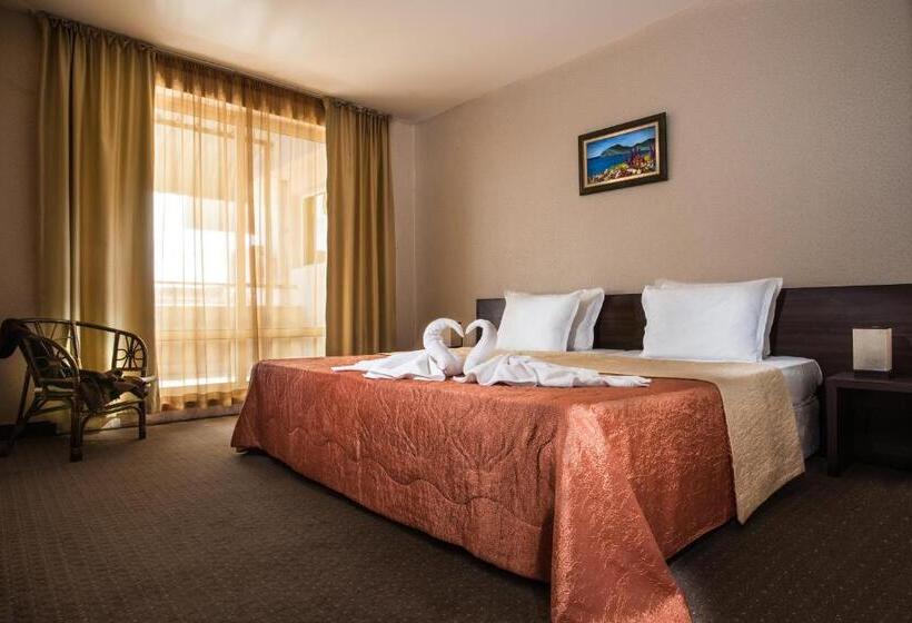 Junior Suite, Flagman