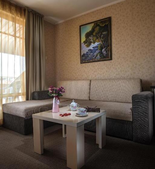 Standard Værelse, Flagman