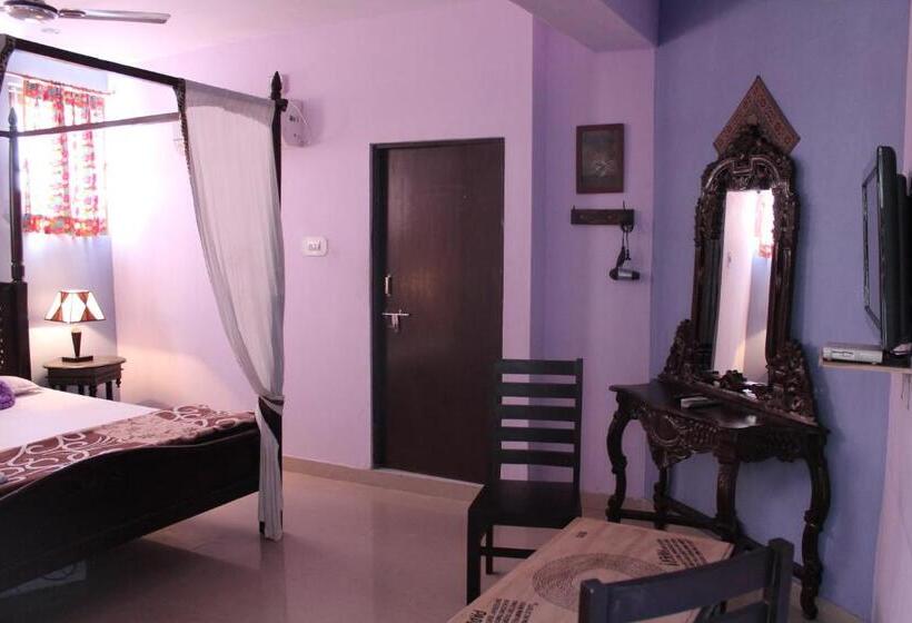 سوئیت با بالکن, Kesar Heritage Boutique Home Stay