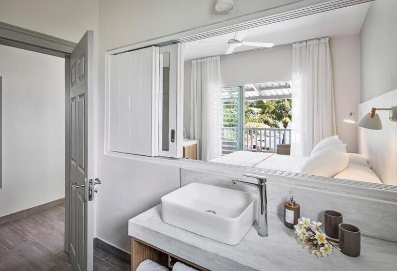 اتاق سوپریور با چشمانداز دریا, The Bay