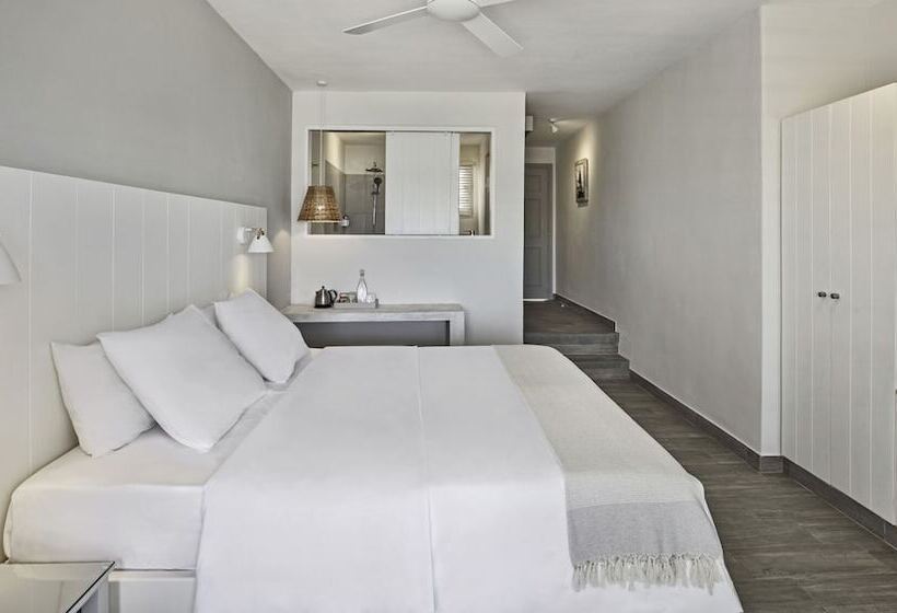 اتاق استاندارد با تراس و چشمانداز دریا, The Bay