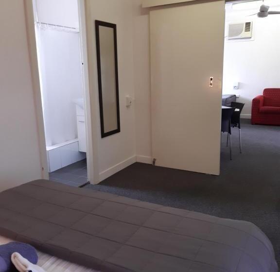 חדר משפתחתי סופריור, Inverell Motel