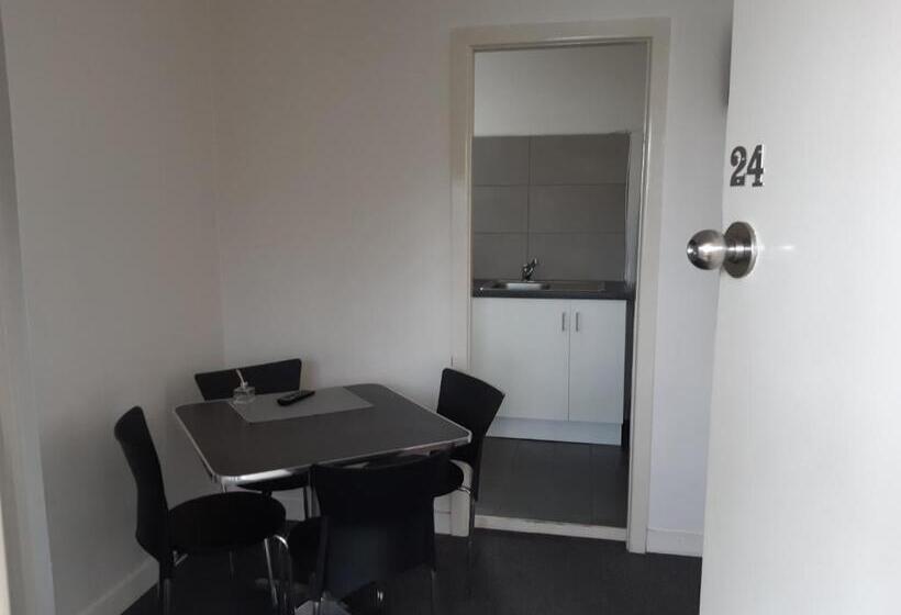 חדר משפתחתי סופריור, Inverell Motel