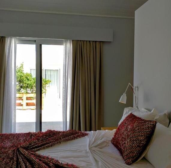 1침실 수피리어 아파트 풀전망, The Loriet