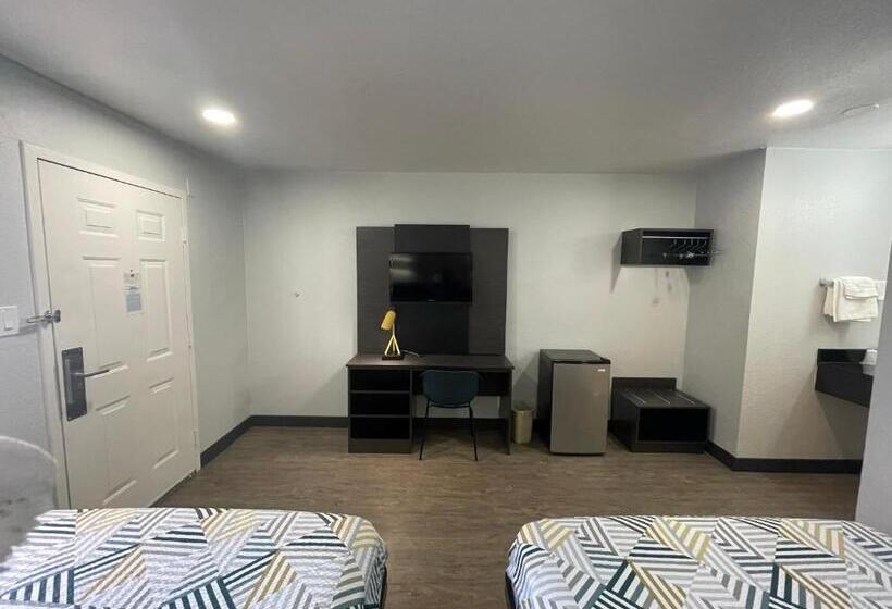 Номер Стандарт 2 Двуспальные Кровати, Motel 6 Denton, Tx  Unt