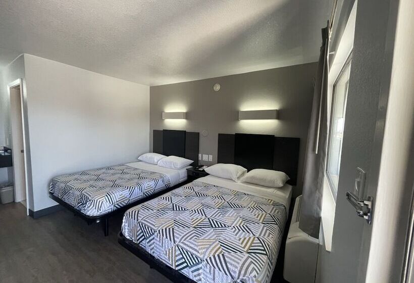 Номер Стандарт 2 Двуспальные Кровати, Motel 6 Denton, Tx  Unt