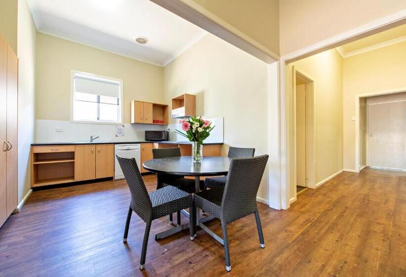 کابین, Matilda Motor Inn