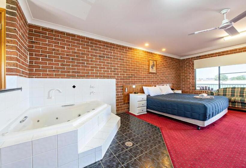 اتاق استاندارد با تخت بزرگ, Matilda Motor Inn