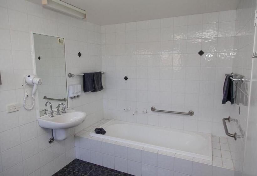 اتاق استاندارد با تخت بزرگ برای معلولان, Matilda Motor Inn