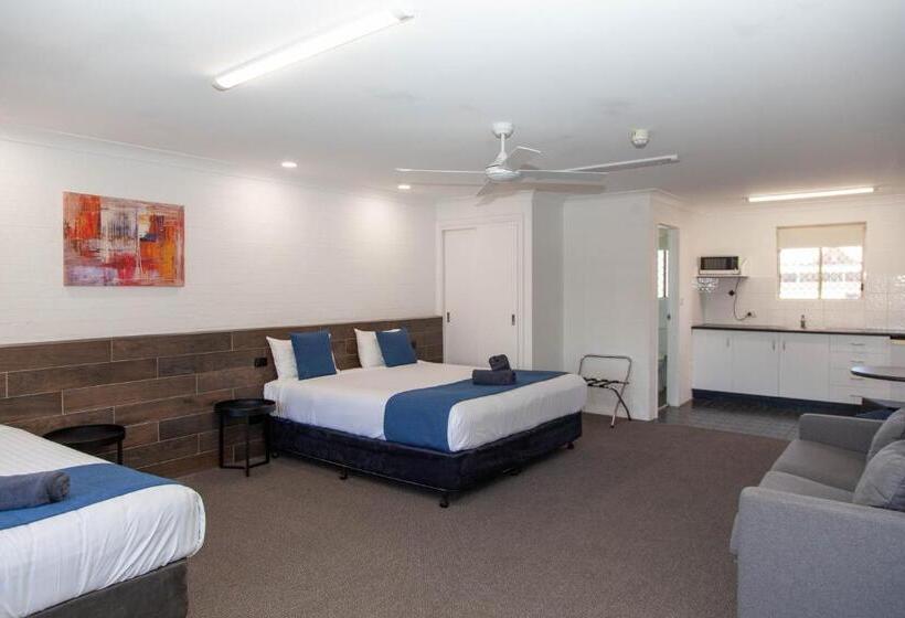 اتاق اجرایی, Matilda Motor Inn