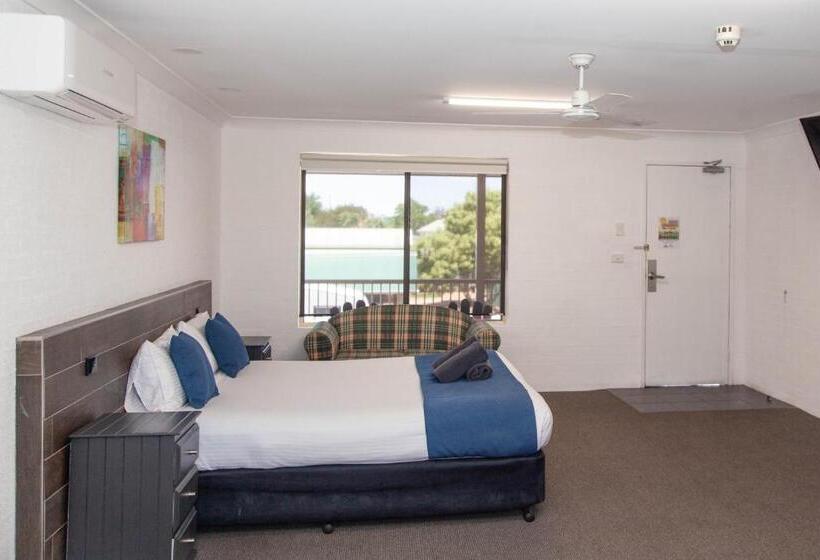 اتاق استاندارد با تخت بزرگ, Matilda Motor Inn