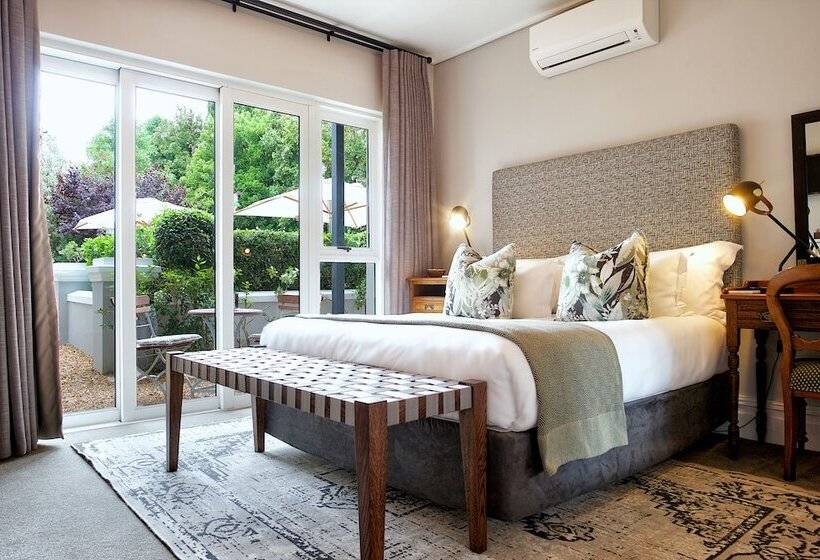 Номер Deluxe Вид на Бассейн, Bonne Esperance Boutique Guest House