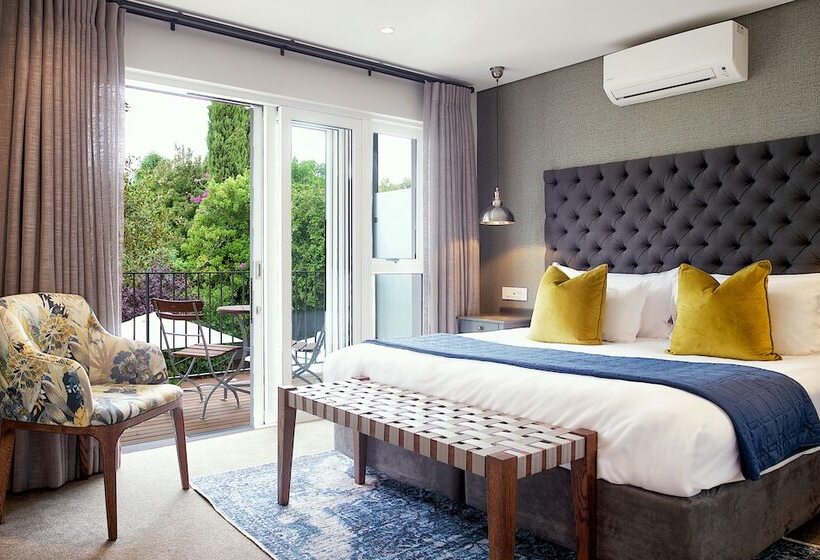 Номер Deluxe Вид на Бассейн, Bonne Esperance Boutique Guest House