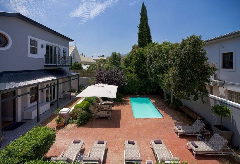 Номер Deluxe Вид на Бассейн, Bonne Esperance Boutique Guest House