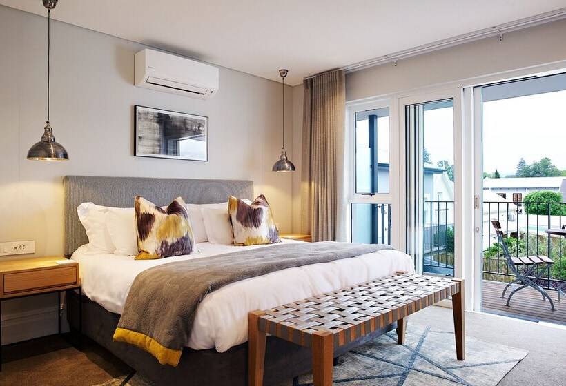 Номер Deluxe Вид на Бассейн, Bonne Esperance Boutique Guest House