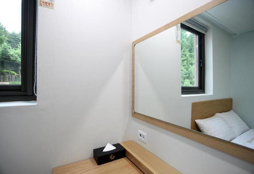 اتاق استاندارد, K Pop Hotel Seoul Station