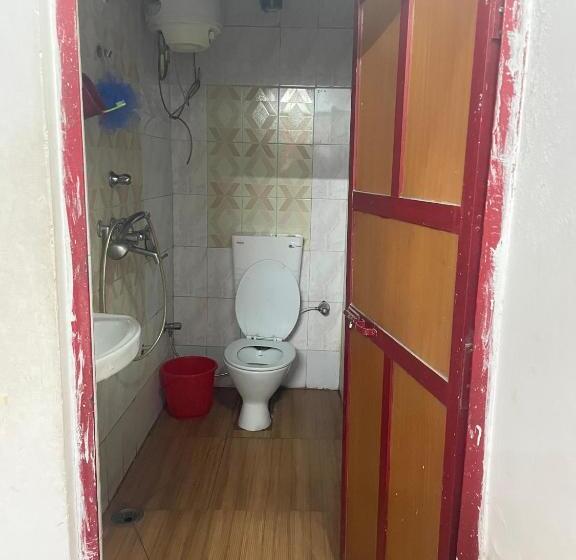 חדר סטנדרט חדר אמבטיה משותף, Shri Guest House
