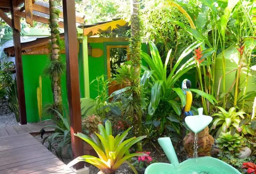 سوییت, Physis Caribbean Bed & Breakfast